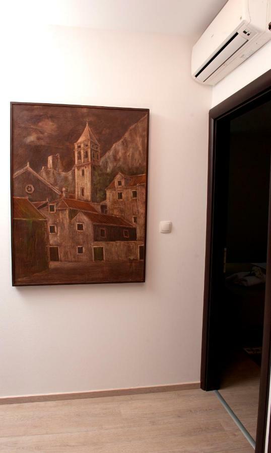 Apartman U Srcu Grada - Ilicev Prolaz สปลิท ภายนอก รูปภาพ